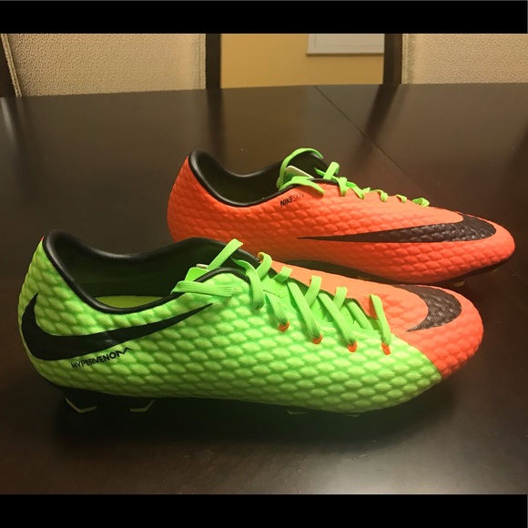 hypervenom phelon soccer cleats